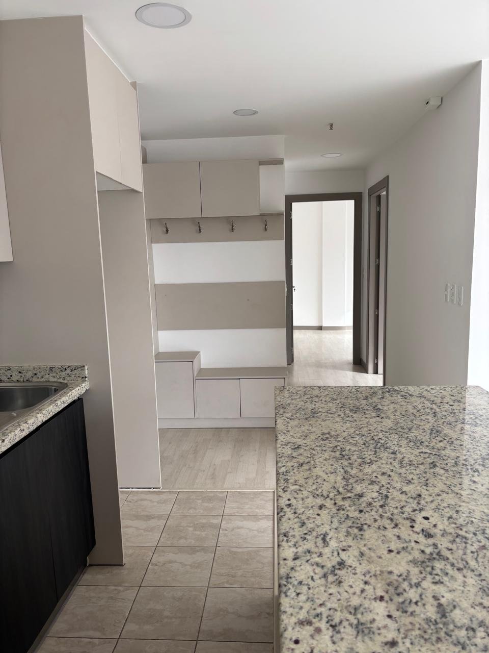 Departamento dos dormitorios El Mirador - Bellavista - Quito