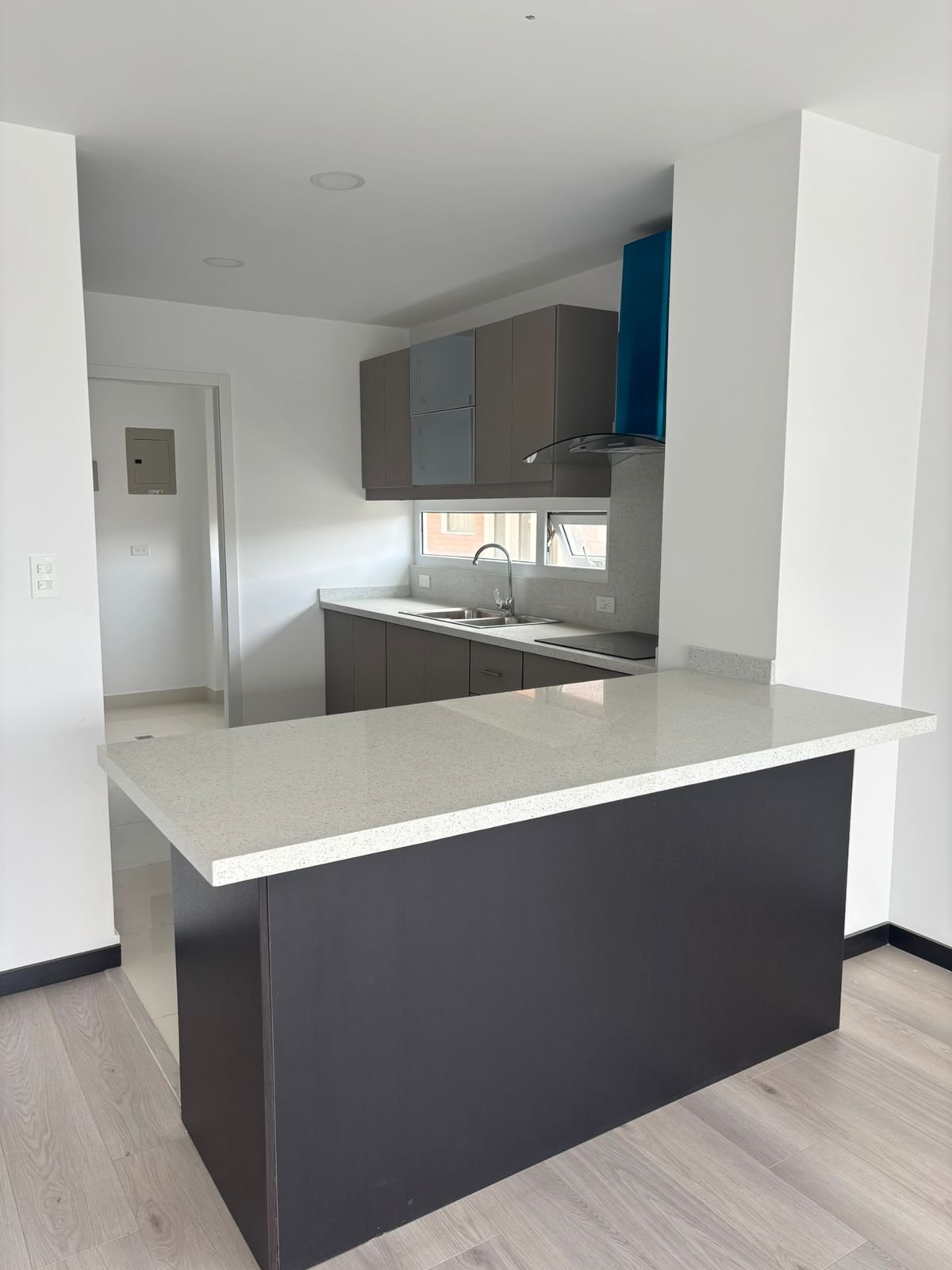 Departamento en venta Edificio Miraleste - Monteserrín - Quito Ecuador - Image 3