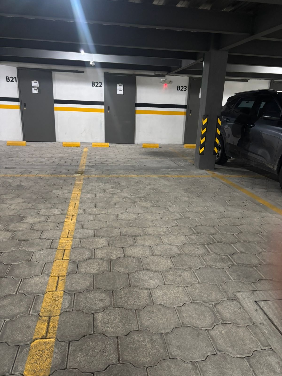 Departamento en venta Edificio Miraleste - Monteserrín - Quito Ecuador - Image 4