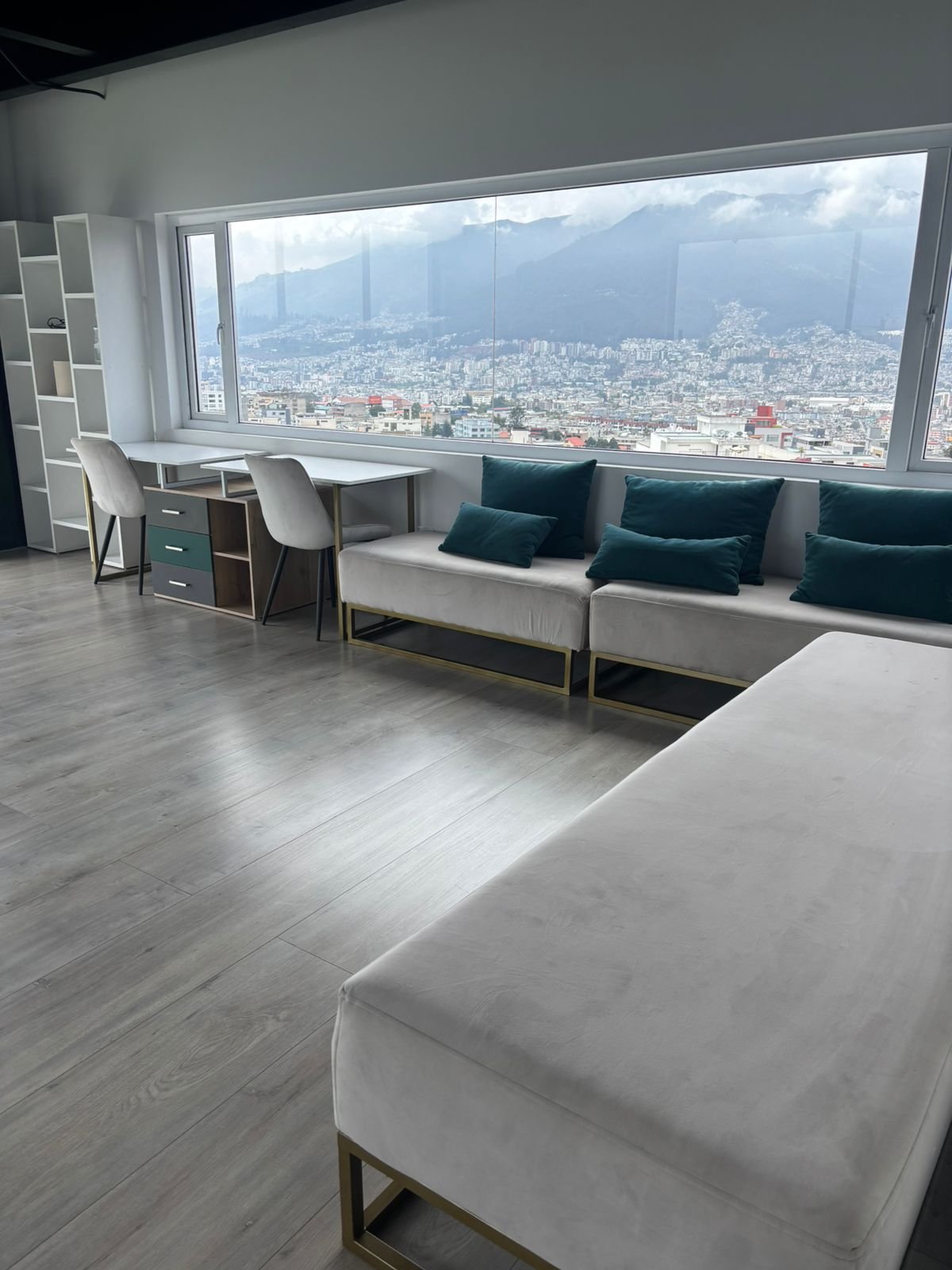 Departamento en venta Edificio Miraleste - Monteserrín - Quito Ecuador - Image 10